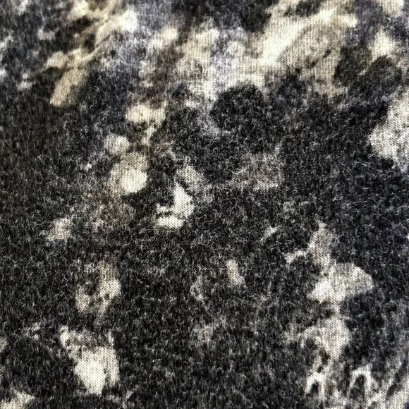 5/$25
Jones New York Blouse Petite Women’s Gray Snakeskin - Picture 6 of 10